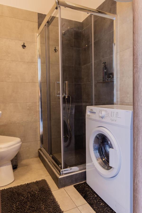 Modiano Studios Center-Your Urban Stay Thessaloníki Luaran gambar